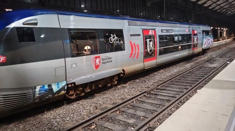 BATAILLE DU RAIL – Le RER pyrénéen face au RER basco-landais